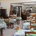 Logis Beauséjour Hotel 2*