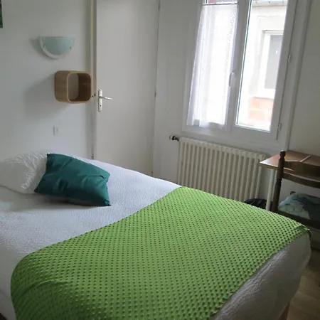Logis Beausejour 2*