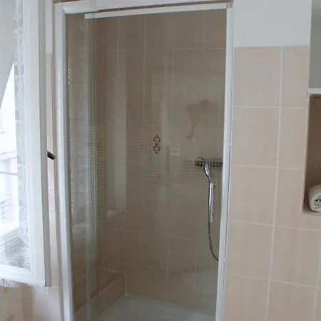 Logis Beausejour 2*