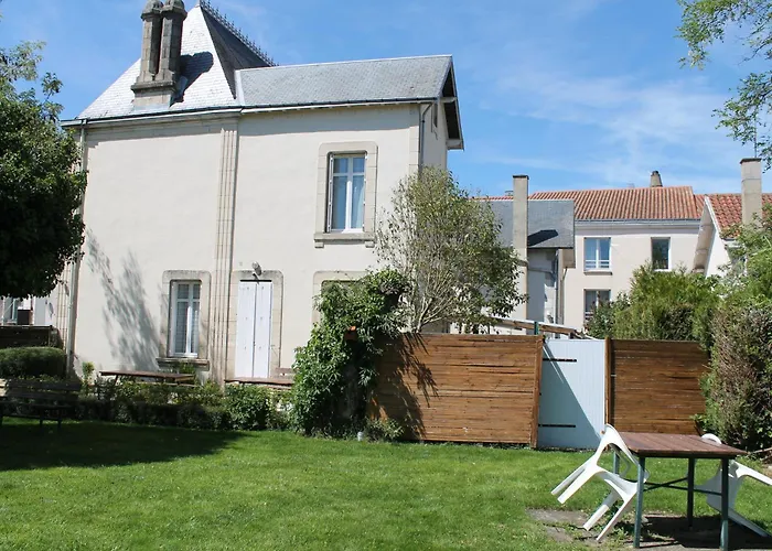 Logis Beausejour Отель
