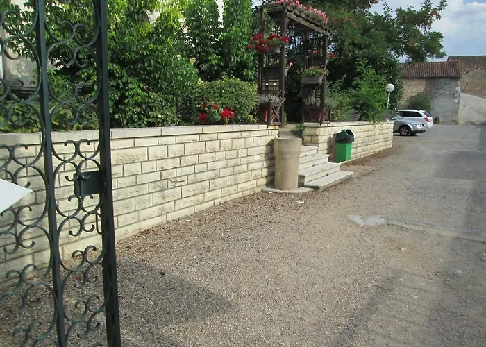 Hotel Logis Beausejour 2*